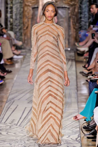 Look 39